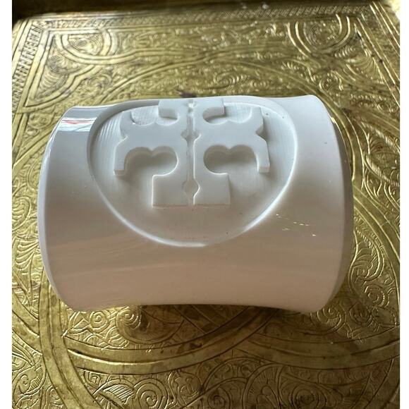 White Tory Burch Acrylic Cuff Bracelet logo lucite wide small - Picture 7 of 16